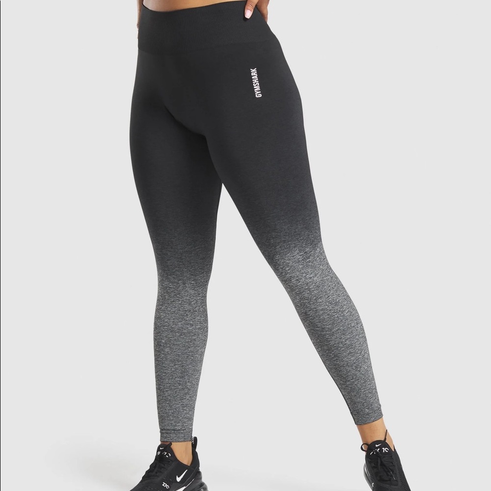 Adapt ombré seamless legging size medium in black
